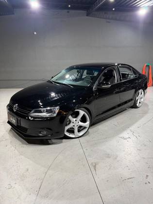 VOLKSWAGEN JETTA 2.0 COMFORTLINE FLEX 4P TIPTRONIC